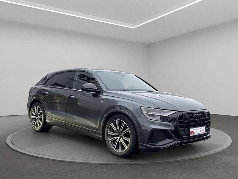 Gebraucht Audi Q8 S-Line 286 PS (210 kW) 2023 Daytonagrau perleffekt SUV