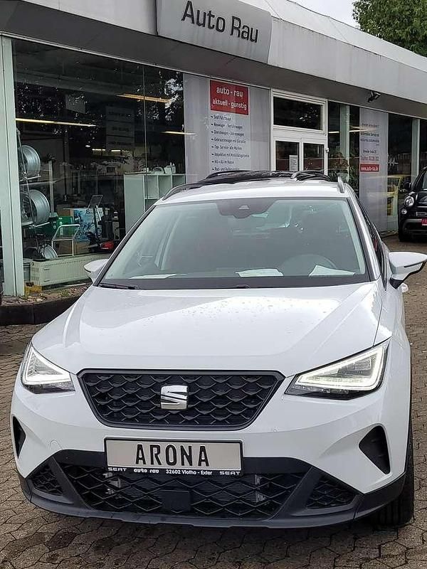 "nevada" weiss Gebraucht 2022 Seat Arona Style SUV | 21.960 € (Teuer) - Bild 1/4