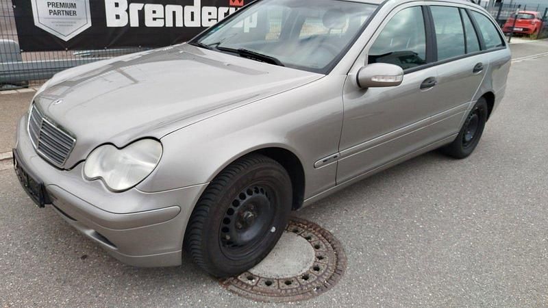 Beige Gebraucht 2004 Mercedes C200 Classic Kombi | 3.350 € (Teuer) - Bild 1/4
