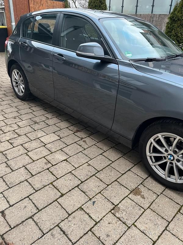 Gebraucht BMW 118 Advantage 136 PS (100 kW) 2017 Schwarz Kleinwagen