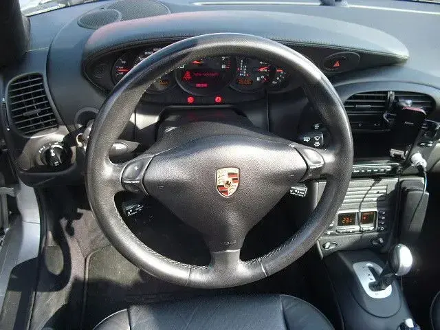 Gebraucht Porsche 911 Carrera 4 Cabriolet 320 PS (235 kW) 2003 Silber Cabrio