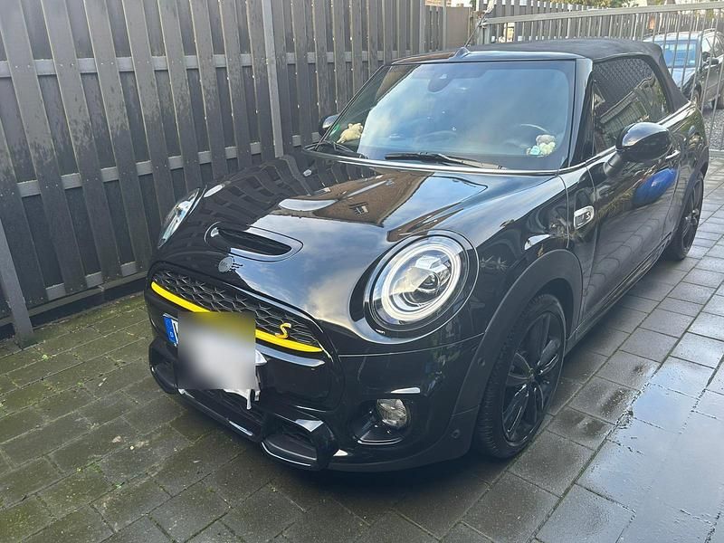 Schwarz Gebraucht 2018 Mini Cooper S Kleinwagen | 19.800 € (Teuer) - Bild 1/4