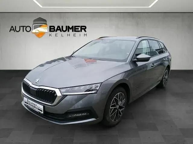 Graphit grau Gebraucht 2024 Skoda Octavia Kombi | 26.680 € (Guter Preis) - Bild 1/4