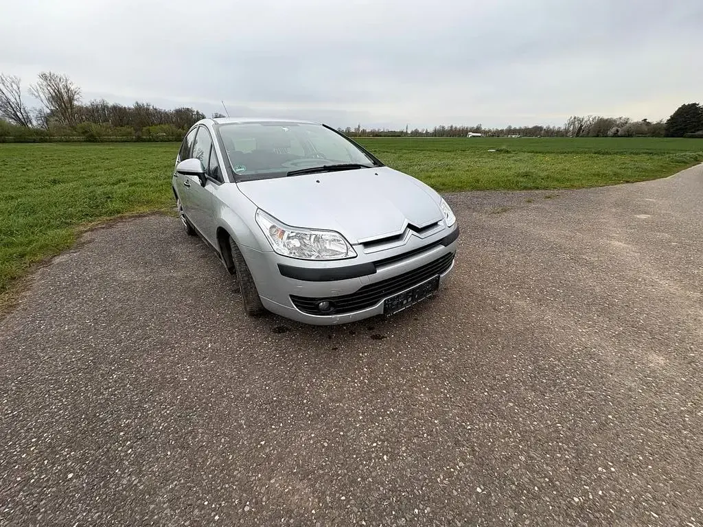 Gebraucht Citroën C4 Advance 88 PS (64 kW) 2005 Silber Limousine