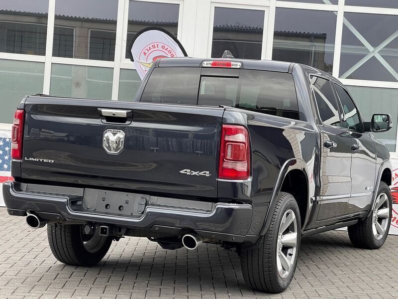 Gebraucht Dodge Ram Limited 401 PS (294 kW) 2019 Grau Pickup