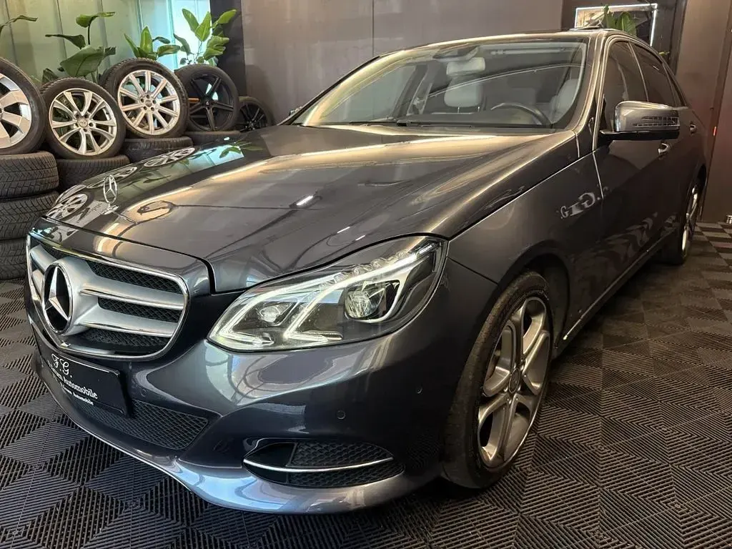 Gebraucht Mercedes E350 Elegance 258 PS (189 kW) 2014 Grau Limousine