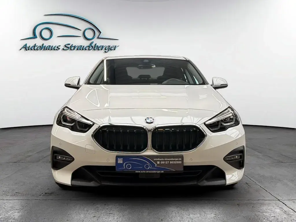 Gebraucht BMW 218 Advantage 136 PS (100 kW) 2024 Weißkeine angabe Coupé