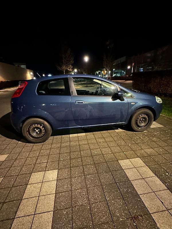 Gebraucht Fiat Punto Active 77 PS (56 kW) 2007 Blau Kleinwagen