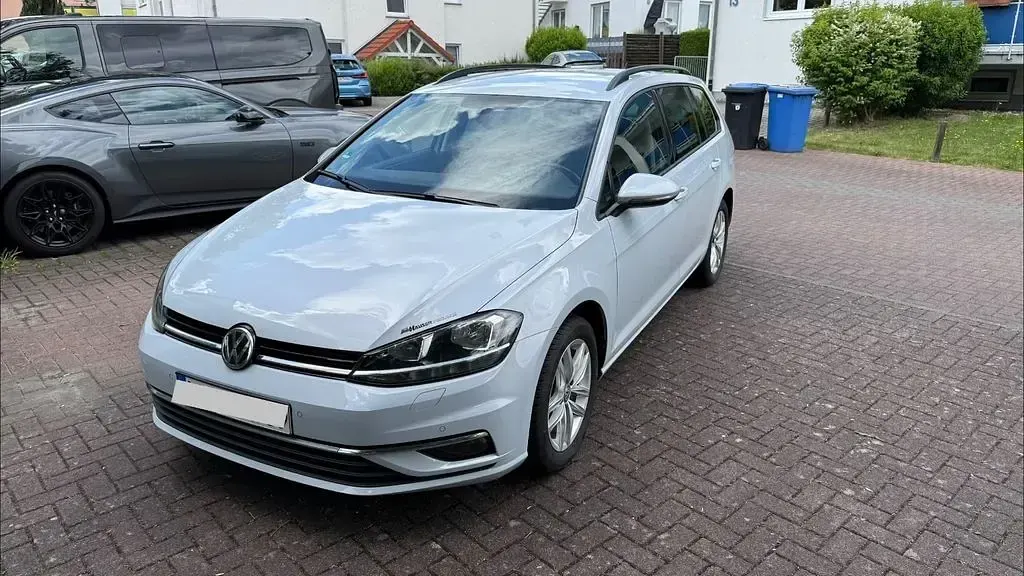 Gebraucht VW Golf VII 125 PS (91 kW) 2018 Weiß Kombi