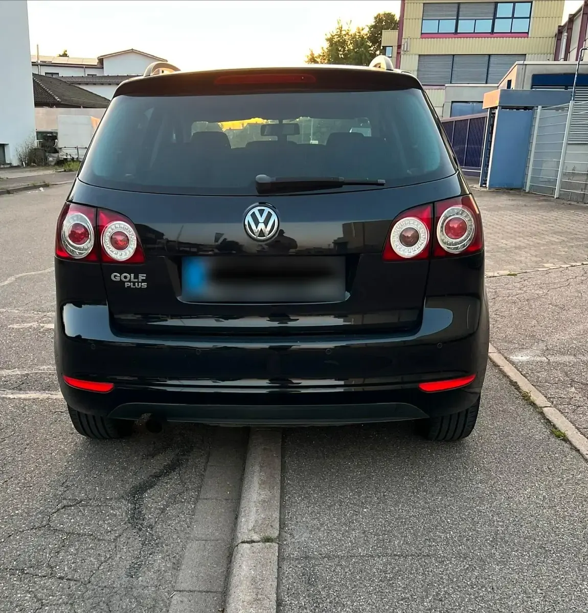 Gebraucht VW Golf Plus 105 PS (77 kW) 2011 Schwarz Van / Kleinbus