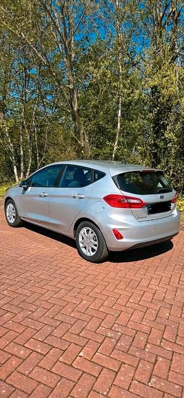 Gebraucht Ford Fiesta 86 PS (63 kW) 2017 Silber Kleinwagen