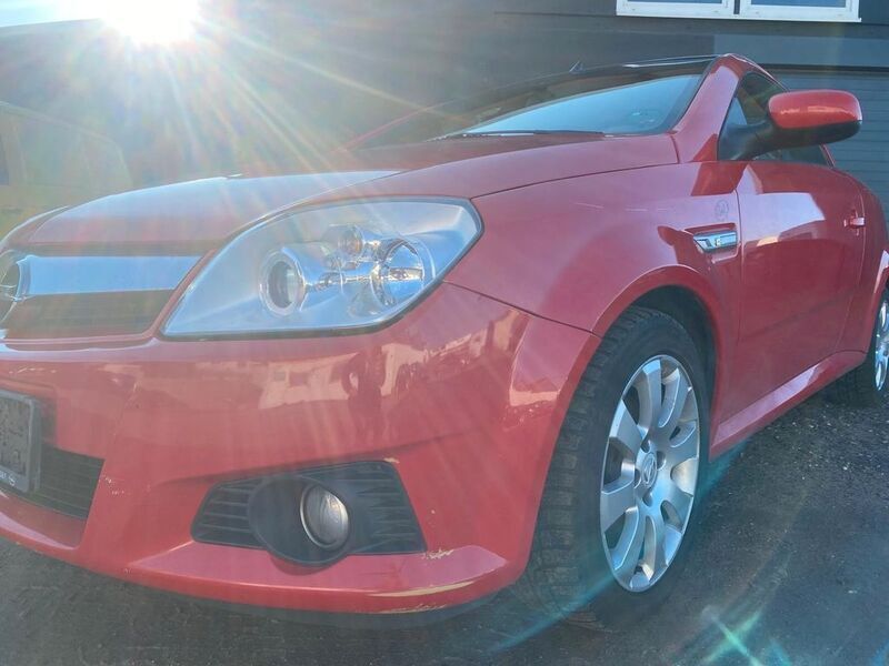Rot Gebraucht 2006 Opel Tigra Sport Cabrio | 699 € (Superpreis) - Bild 1/4