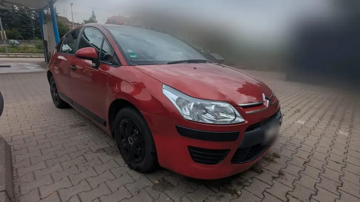 Gebraucht Citroën C4 88 PS (64 kW) 2009 Rot Kleinwagen