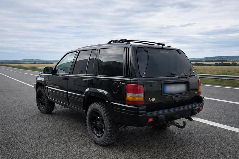 Gebraucht Jeep Grand Cherokee 220 PS (161 kW) 1995 Schwarz SUV