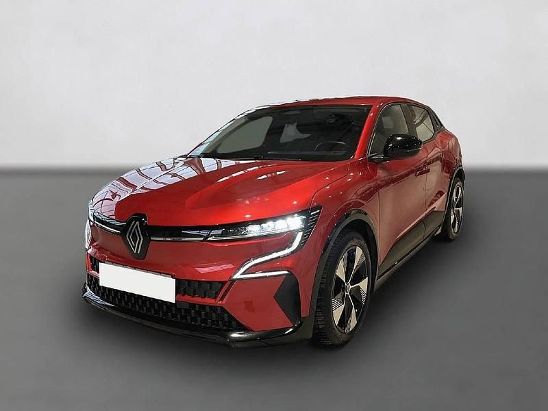 Rot Gebraucht 2022 Renault Mégane Equilibre Limousine | 22.200 € (Teuer) - Bild 1/4