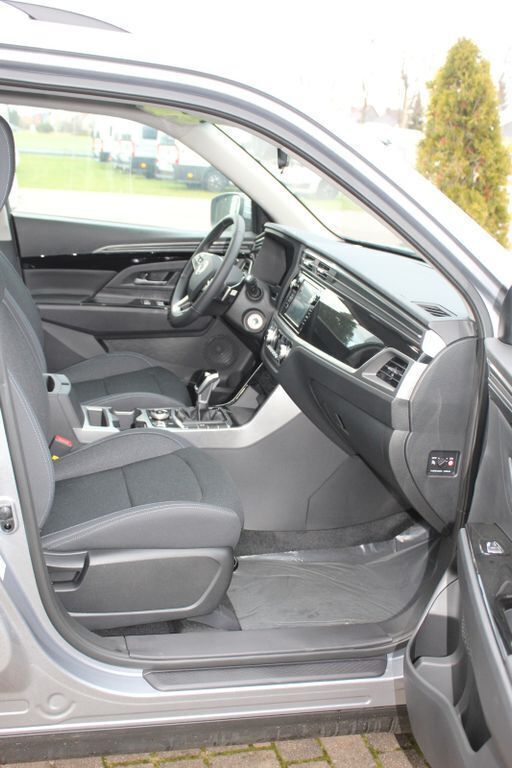 Gebraucht Ssangyong (KGM) Korando 163 PS (119 kW) 2024 Grau Limousine