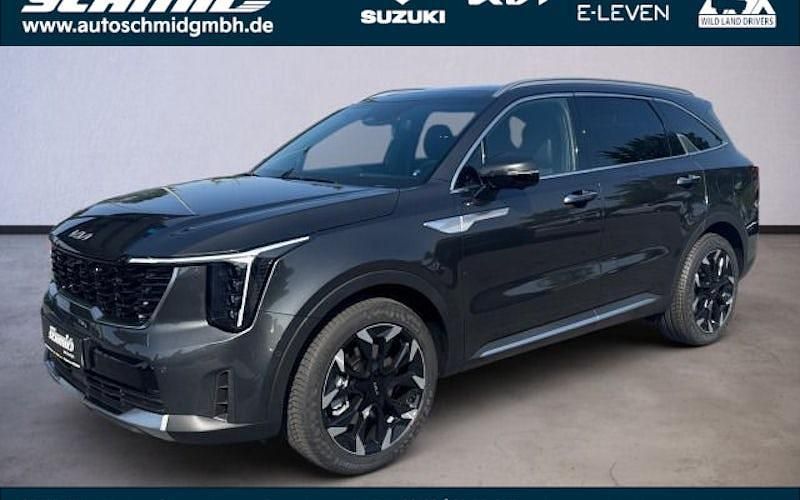 Grau Neu 2025 Kia Sorento Platinum SUV | 61.990 € (Etwas zu teuer) - Bild 1/4