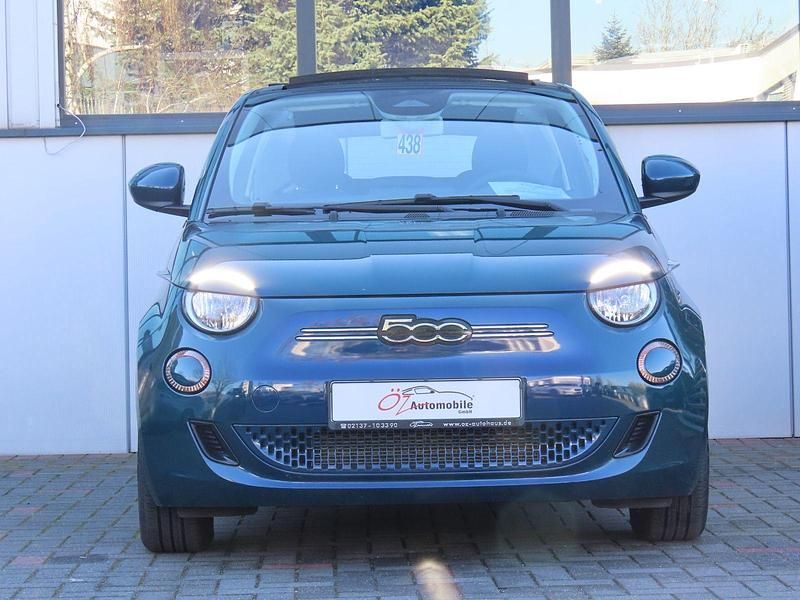 Gebraucht Fiat 500e 86 kW (118 PS) 2023 Grün Cabrio