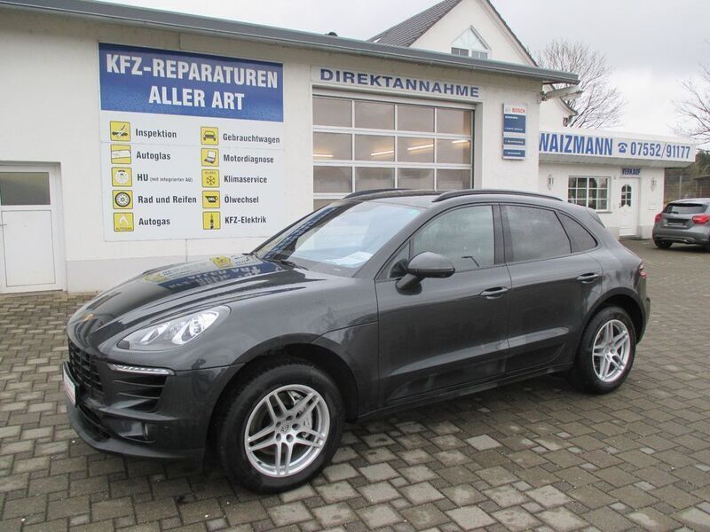 Grau Gebraucht 2016 Porsche Macan S SUV | 28.900 € (Superpreis) - Bild 1/4