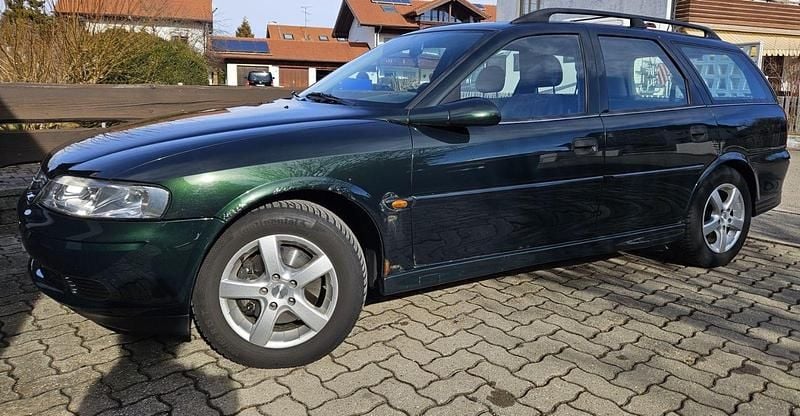 Gebraucht Opel Vectra 101 PS (74 kW) 1999 Grün Kombi