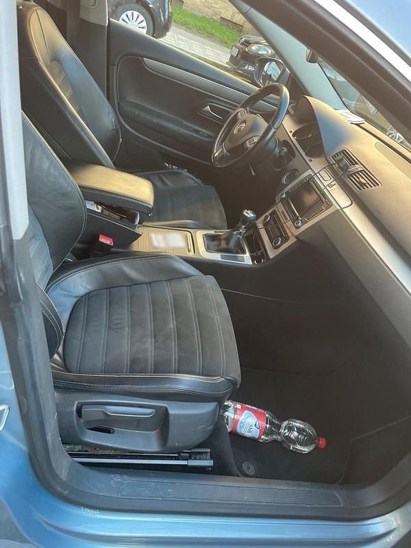 Second-hand VW CC 160 CP (117 kW) 2010 Gri Berlinǎ