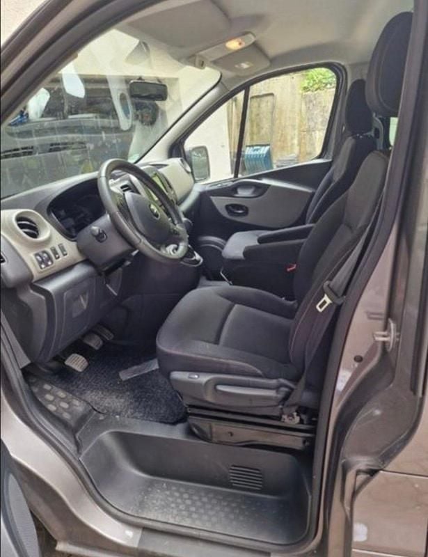 Gebraucht Renault Trafic 145 PS (106 kW) 2016 Grau Van / Kleinbus