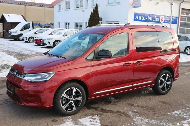 Rot Gebraucht 2024 VW Caddy Style Van / Kleinbus | 31.700 € (Superpreis) - Bild 1/4