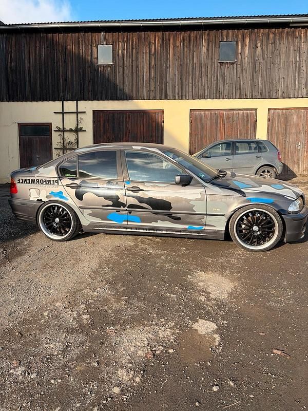 Gebraucht BMW 318 118 PS (86 kW) 1998 Andere farben Limousine