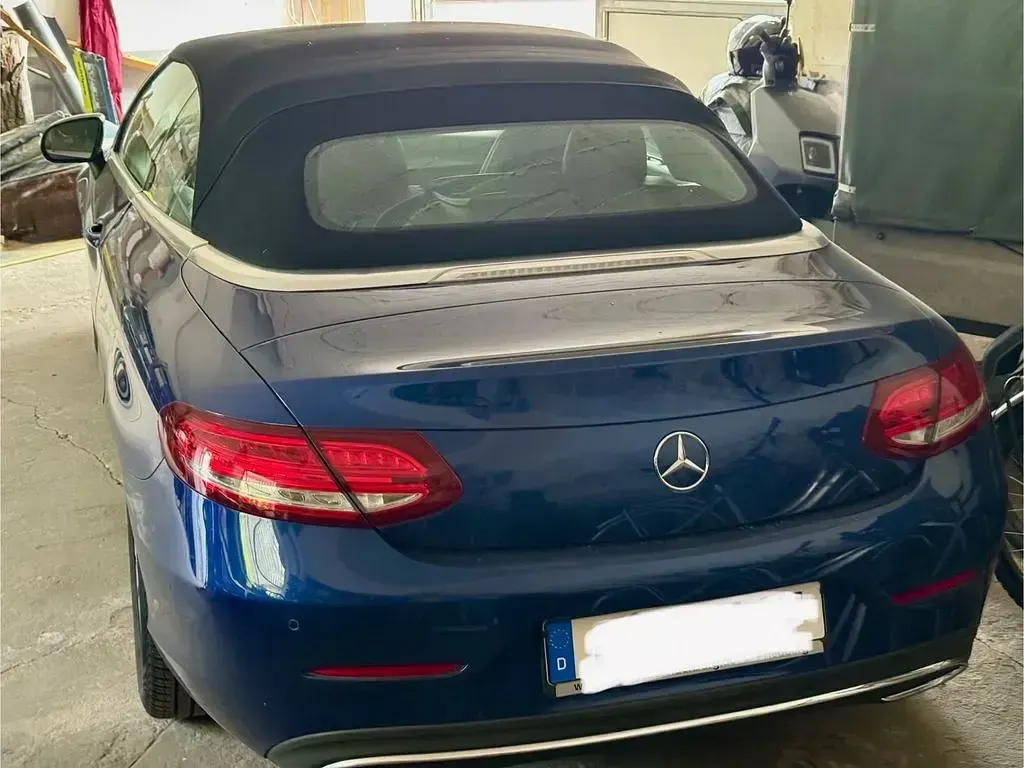 Gebraucht Mercedes C180 156 PS (114 kW) 2017 Blau Cabrio