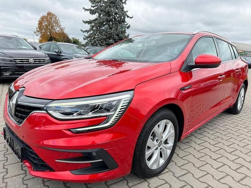 Rot Gebraucht 2020 Renault Mégane IV Zen Limousine | 11.590 € (Superpreis) - Bild 1/4