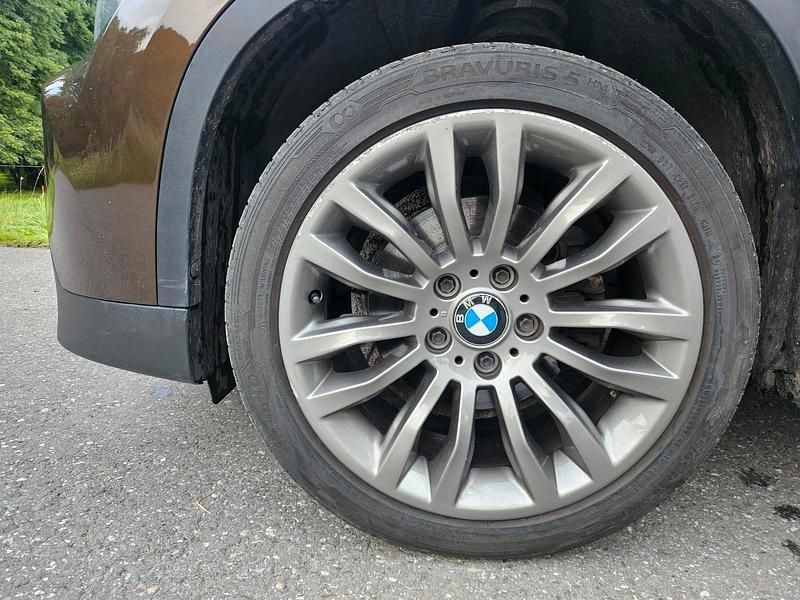 Second-hand BMW X1 178 CP (130 kW) 2009 Maro SUV