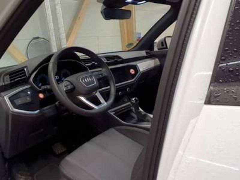 Gebraucht Audi Q3 Advanced Plus 150 PS (110 kW) 2025 Weiß (gletscherweiß metallic) SUV