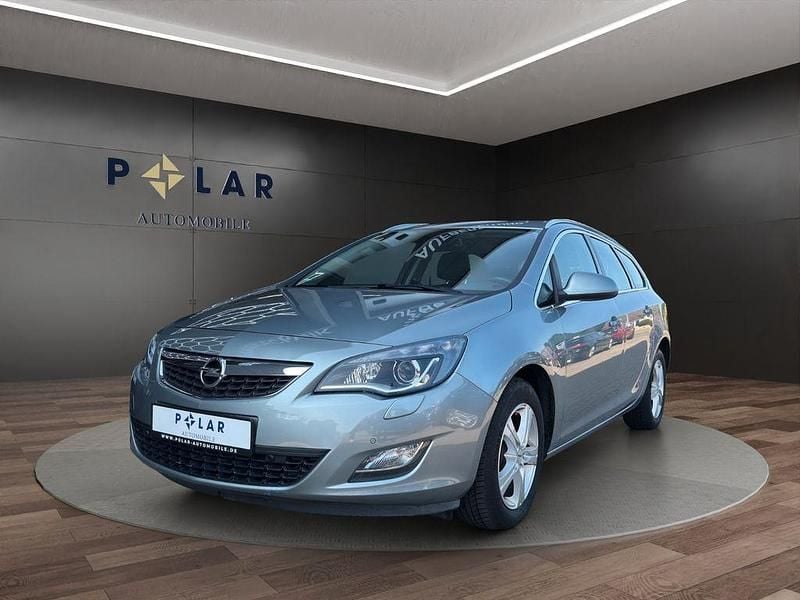 Gebraucht Opel Astra 160 PS (117 kW) 2011 Silber Limousine