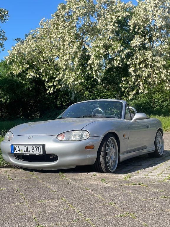 Occasion Mazda MX5 110 ch (80 kW) 1999 Argent Cabriolet