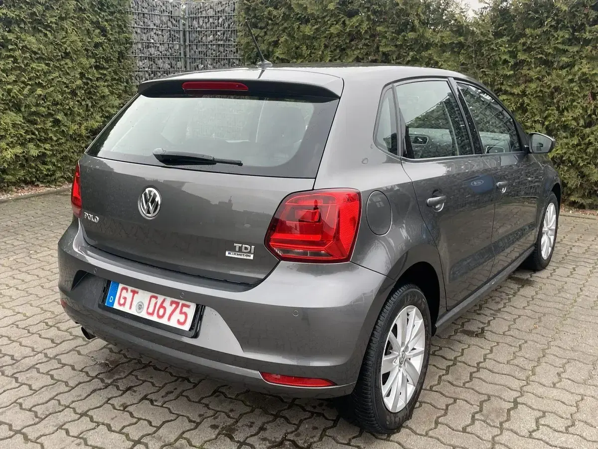 Gebraucht VW Polo Comfortline 90 PS (66 kW) 2017 Grau Kleinwagen