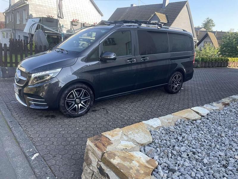 Gebraucht Mercedes V220 AMG line 163 PS (119 kW) 2019 Van / Kleinbus