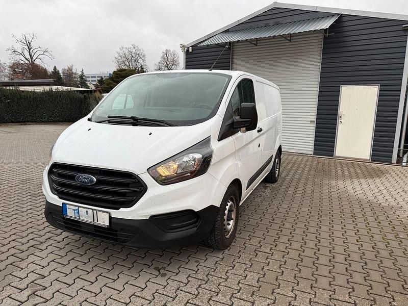 Gebraucht Ford Transit Custom 143 PS (105 kW) 2019 Weiß Van / Kleinbus