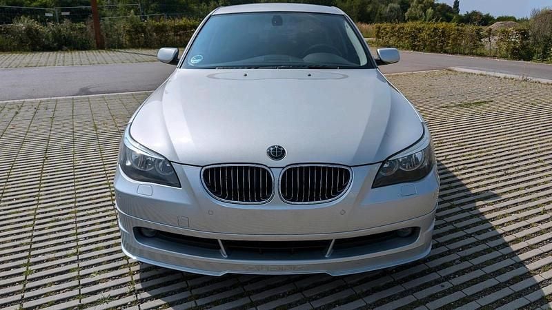Gebraucht BMW 523 177 PS (130 kW) 2006 Silber Limousine