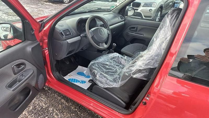 Gebraucht Renault Clio II Campus 75 PS (55 kW) 2012 Rot Kleinwagen