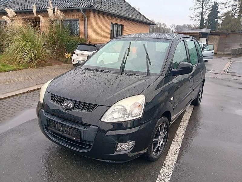 Gebraucht Hyundai Matrix Comfort 103 PS (75 kW) 2009 Schwarz Van / Kleinbus