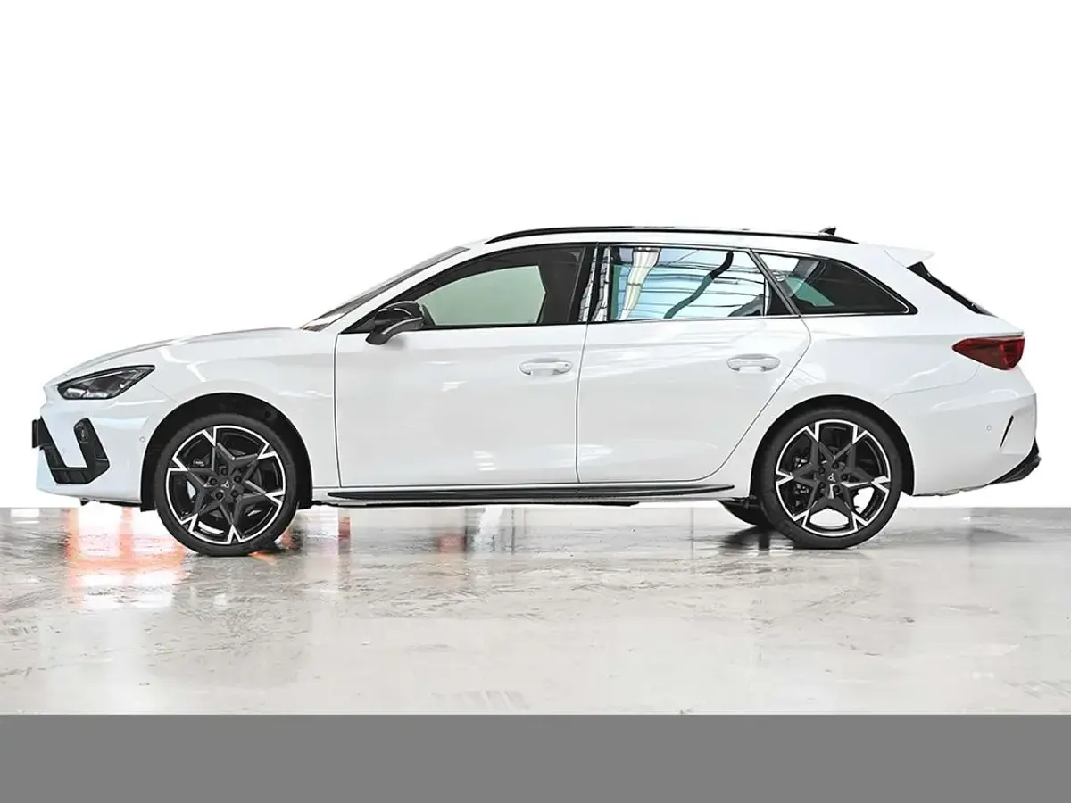 Neu Cupra Leon 150 PS (110 kW) 2026 Glacial weiß metallic Kombi