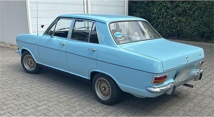 Blau Gebraucht 1973 Opel Kadett Coupé | 7.150 € - Bild 1/4