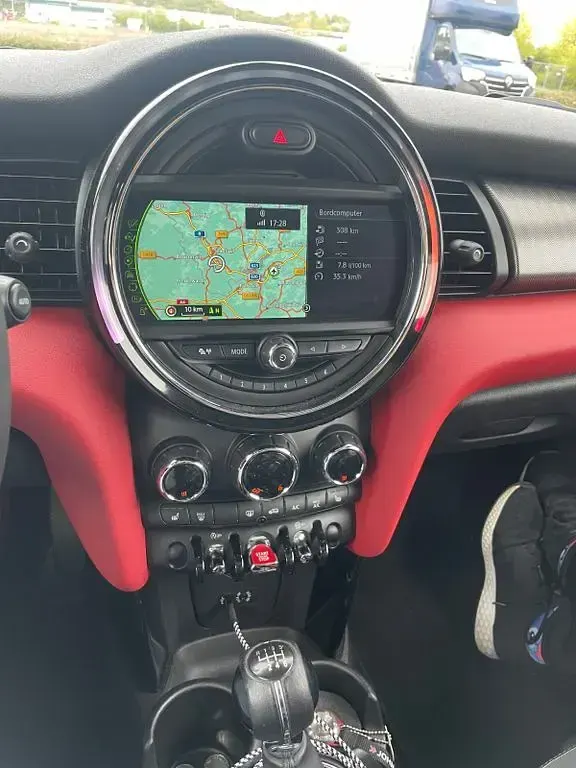 Gebraucht Mini John Cooper Works 211 PS (155 kW) 2016 Weiß Kleinwagen