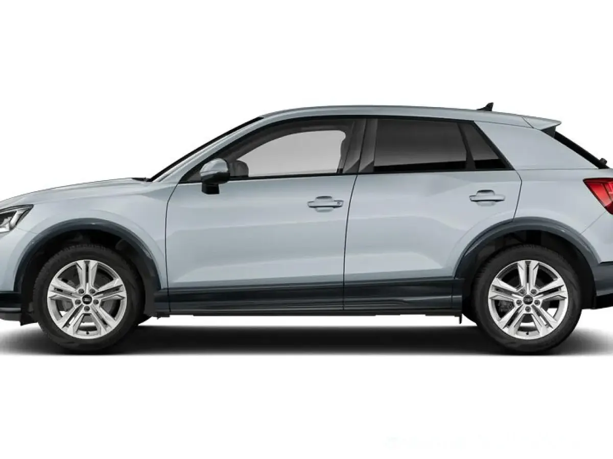 Neu Audi Q2 Advanced Plus 150 PS (110 kW) 2026 Pfeilgrau perleffekt (grau) SUV