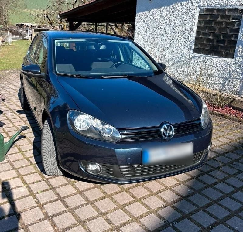 Gebraucht VW Golf VI Trendline 105 PS (77 kW) 2011 Blau Kleinwagen
