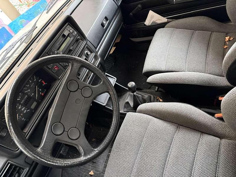 Gebraucht VW Golf II 75 PS (55 kW) 1984 Weiß Kleinwagen