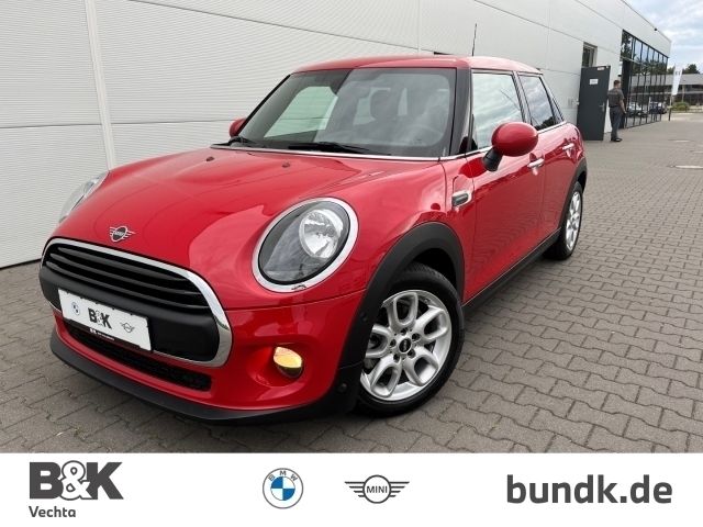 Chili red Gebraucht 2018 Mini ONE Kleinwagen | 17.350 € (Fairer Preis) - Bild 1/4