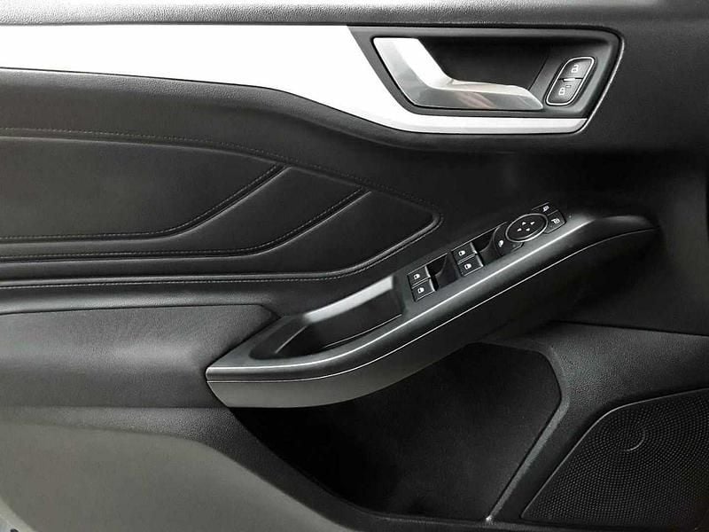 Gebraucht Ford Focus Cool & Connect 150 PS (110 kW) 2021 Blazer blau Kombi