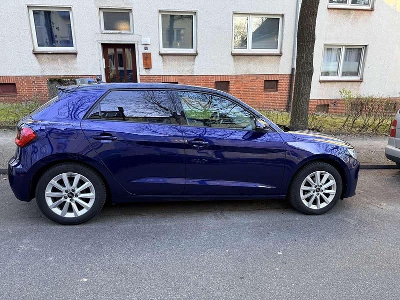 Gebraucht Audi A1 Advanced 95 PS (69 kW) 2023 Blau SUV