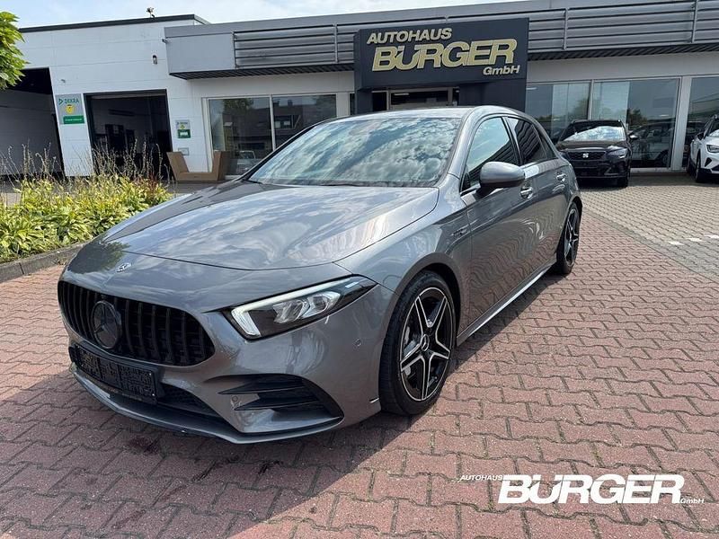 Grau Gebraucht 2019 Mercedes A35 AMG AMG Limousine | 29.670 € (Fairer Preis) - Bild 1/4